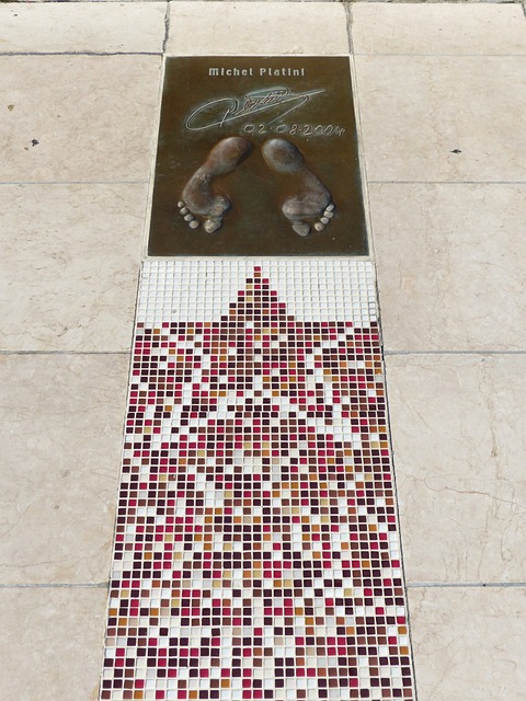 中更易累积 中更易累积